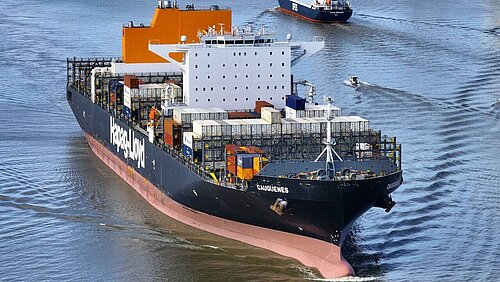 Hapag-Lloyd takes mid-life vessels to China for ‘jumboisation’ - Ship ...